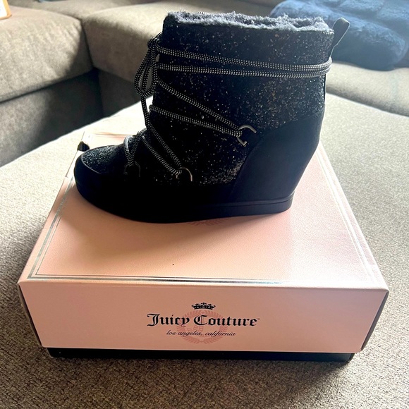 Juicy Couture Sparkly Wedges - Picture 1 of 6